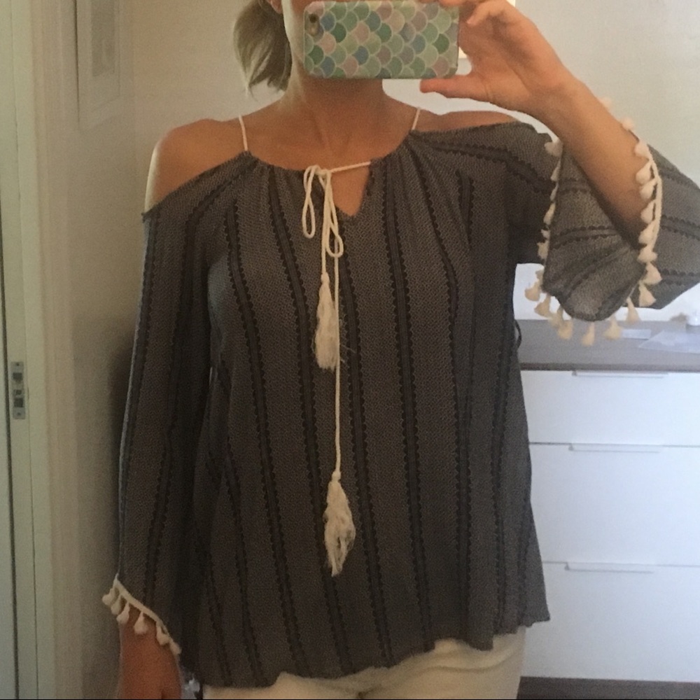 Cute flowy cold shoulder top